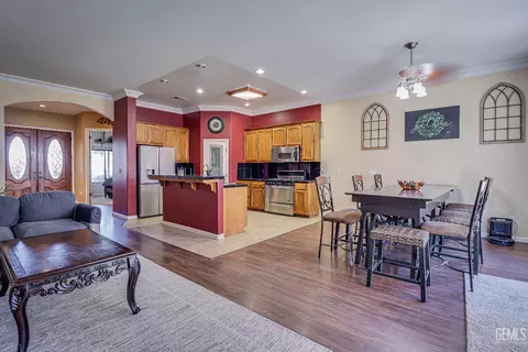 11322 Tee Box Ln, Taft, CA 93268 photo 11