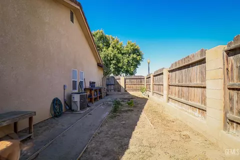 11322 Tee Box Ln, Taft, CA 93268 photo 38