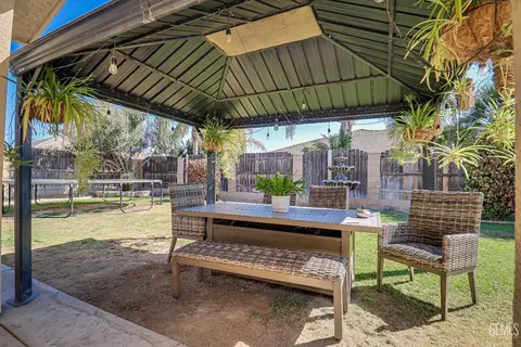 11322 Tee Box Ln, Taft, CA 93268 photo 32