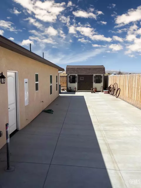 415 Diamond St, Taft, CA 93268 photo 6
