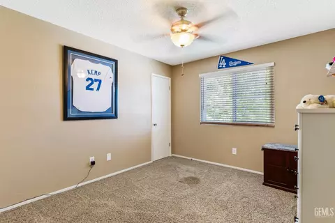 Bedroom - 813 Elm St, Tehachapi, CA 93561 photo 3 of 3