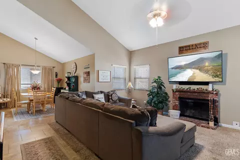 Other - 813 Elm St, Tehachapi, CA 93561 photo 1 of 10