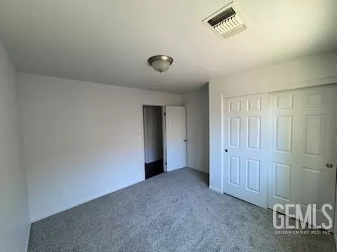 6002 Declaration Way, Bakersfield, CA 93313 photo 3