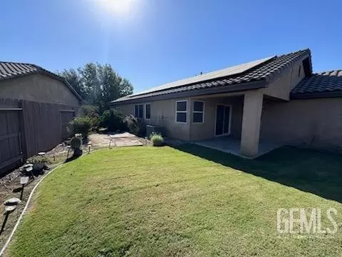6002 Declaration Way, Bakersfield, CA 93313 photo 6