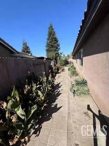 6002 Declaration Way, Bakersfield, CA 93313 photo 7