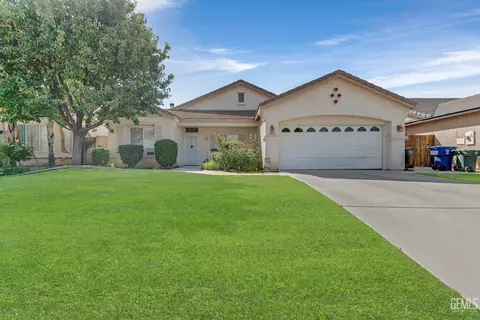 8515 Seven Hills Dr, Bakersfield, CA 93312