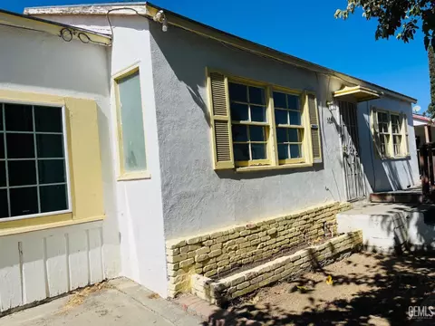 Exterior - 109 Franklin Ave, Taft, CA 93268 photo 2 of 7