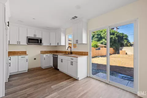 503 N St, Bakersfield, CA 93304 photo 7