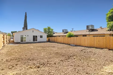503 N St, Bakersfield, CA 93304 photo 23