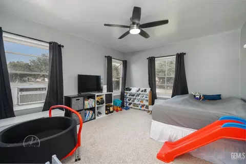 123 E San Emidio St, Taft, CA 93268 photo 11