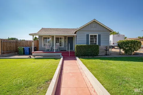 123 E San Emidio St, Taft, CA 93268 photo 1