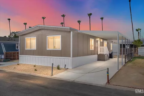 288 Florence Ln, Bakersfield, CA 93308