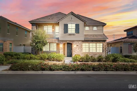 11504 Campus Park Dr, Bakersfield, CA 93311