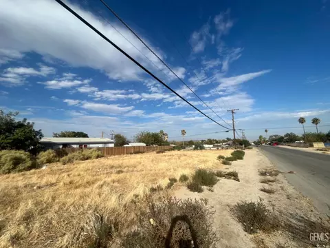 232 Rose Ave, Taft, CA 93268 photo 5