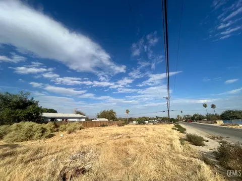 232 Rose Ave, Taft, CA 93268 photo 3