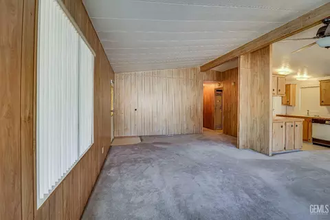 Living - 5201 Crystal Fall Ln, Bakersfield, CA 93313 photo 3 of 5
