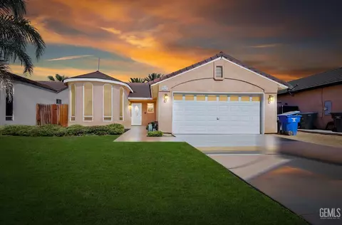 246 Sunny Meadow Dr, Bakersfield, CA 93308