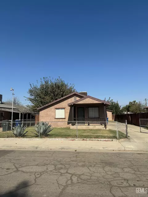 412 Curtis Dr, Bakersfield, CA 93307