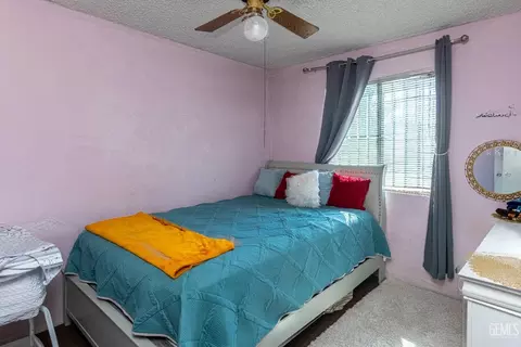 Bedroom - 1109 Iris St, Wasco, CA 93280 photo 3 of 6
