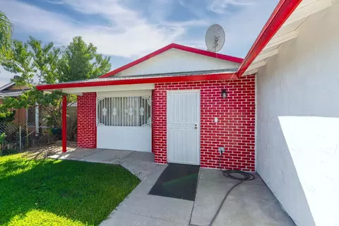 Exterior - 1109 Iris St, Wasco, CA 93280 photo 4 of 12