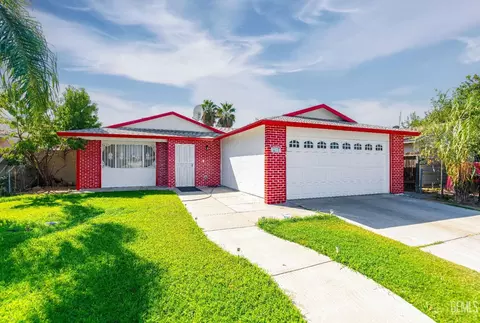 Exterior - 1109 Iris St, Wasco, CA 93280 photo 1 of 12