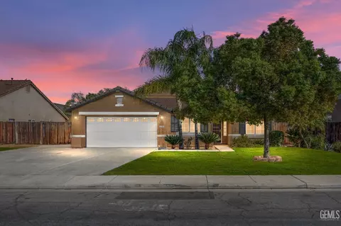 13106 Cheyenne Mountain Dr, Bakersfield, CA 93314