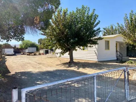 817 Pierce St, Taft, CA 93268 photo 3