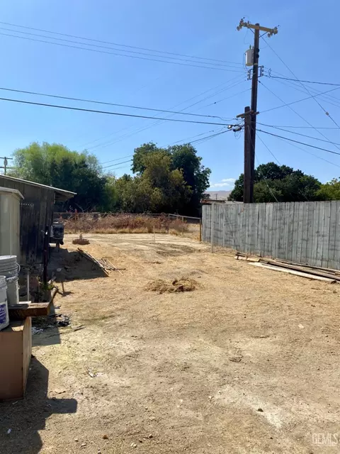 817 Pierce St, Taft, CA 93268 photo 22