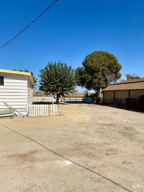 817 Pierce St, Taft, CA 93268 photo 21