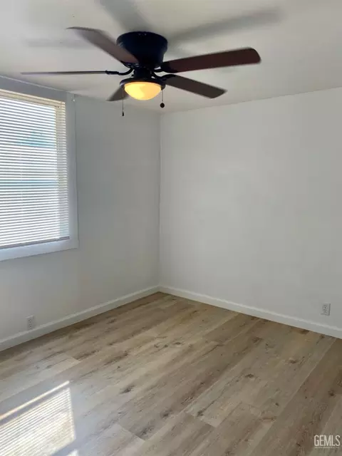 817 Pierce St, Taft, CA 93268 photo 17