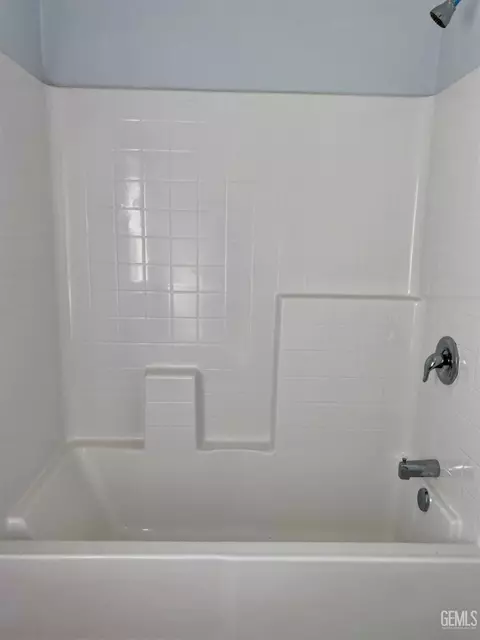 817 Pierce St, Taft, CA 93268 photo 14