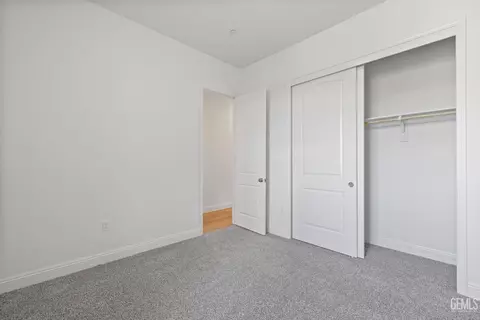 8811 Kenwick St, Bakersfield, CA 93314 photo 32