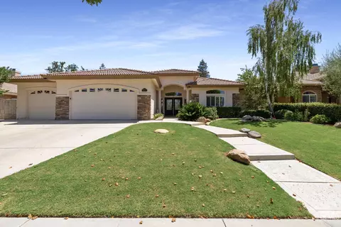 12607 Thornwood Dr, Bakersfield, CA 93311