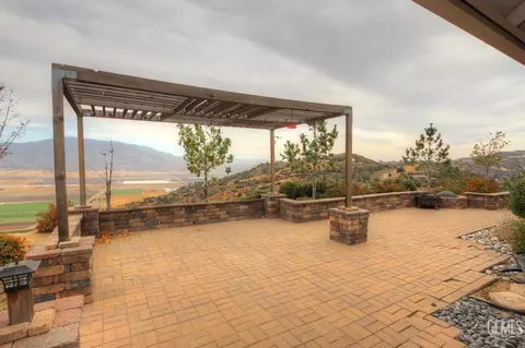 22730 Shenandoah Pl, Tehachapi, CA 93561 photo 22