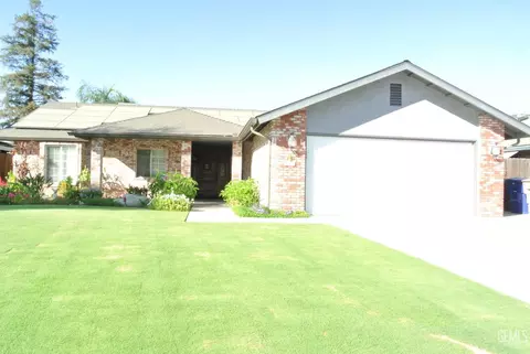 9912 Mark Twain Ave, Bakersfield, CA 93312