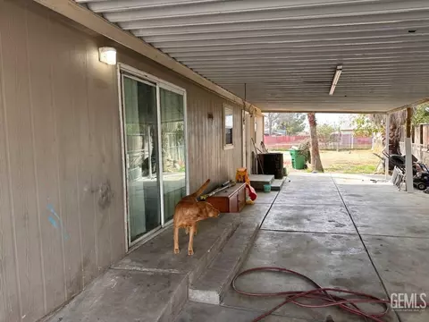 2229 S O St, Bakersfield, CA 93301 photo 2