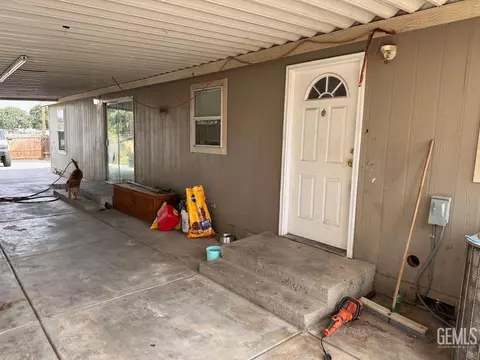 2229 S O St, Bakersfield, CA 93301 photo 1