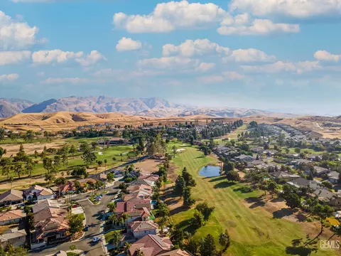 14608 Via Messina Dr, Bakersfield, CA 93306 photo 4
