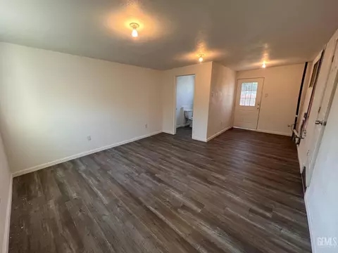 809 Austin St, Delano, CA 93215 photo 11
