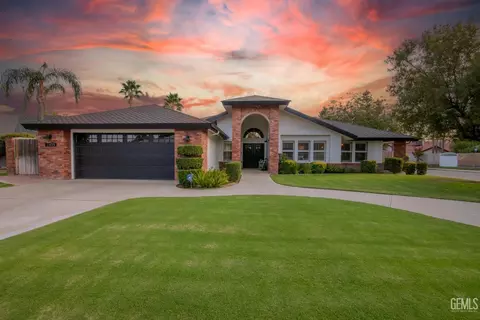 7409 Live Oak Way, Bakersfield, CA 93308