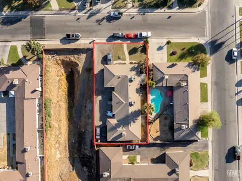 4816 Summertree Ln, Bakersfield, CA 93309 photo 6