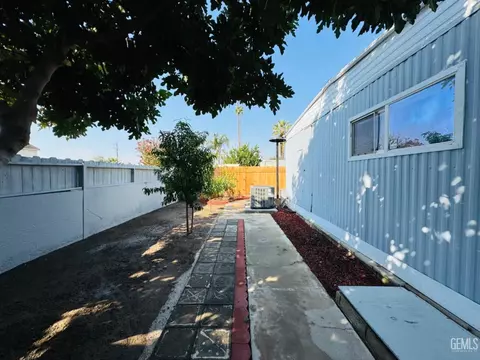 917 Crown Ave, Bakersfield, CA 93301 photo 22