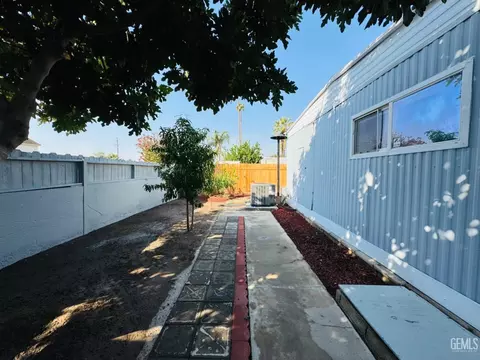 917 Crown Ave, Bakersfield, CA 93301 photo 21