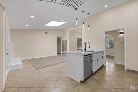 Other - 9504 Eagle Oak Rd, Bakersfield, CA 93311 photo 4 of 10
