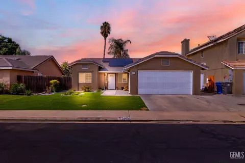 3213 Chuckwagon St, Bakersfield, CA 93312