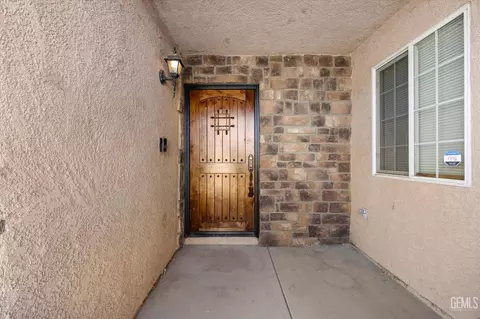 Entry Way - 11601 Hyperion Ave, Bakersfield, CA 93312 photo 1 of 4