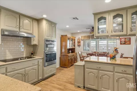2242 9th St, Wasco, CA 93280 photo 5