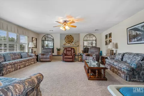 2242 9th St, Wasco, CA 93280 photo 7
