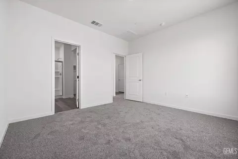 7810 Grapefruit Dr, Bakersfield, CA 93313 photo 5
