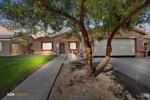 5104 Baja Dr, Bakersfield, CA 93307